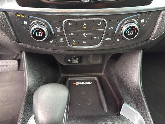 Used 2023 Chevrolet Traverse Premier image 17