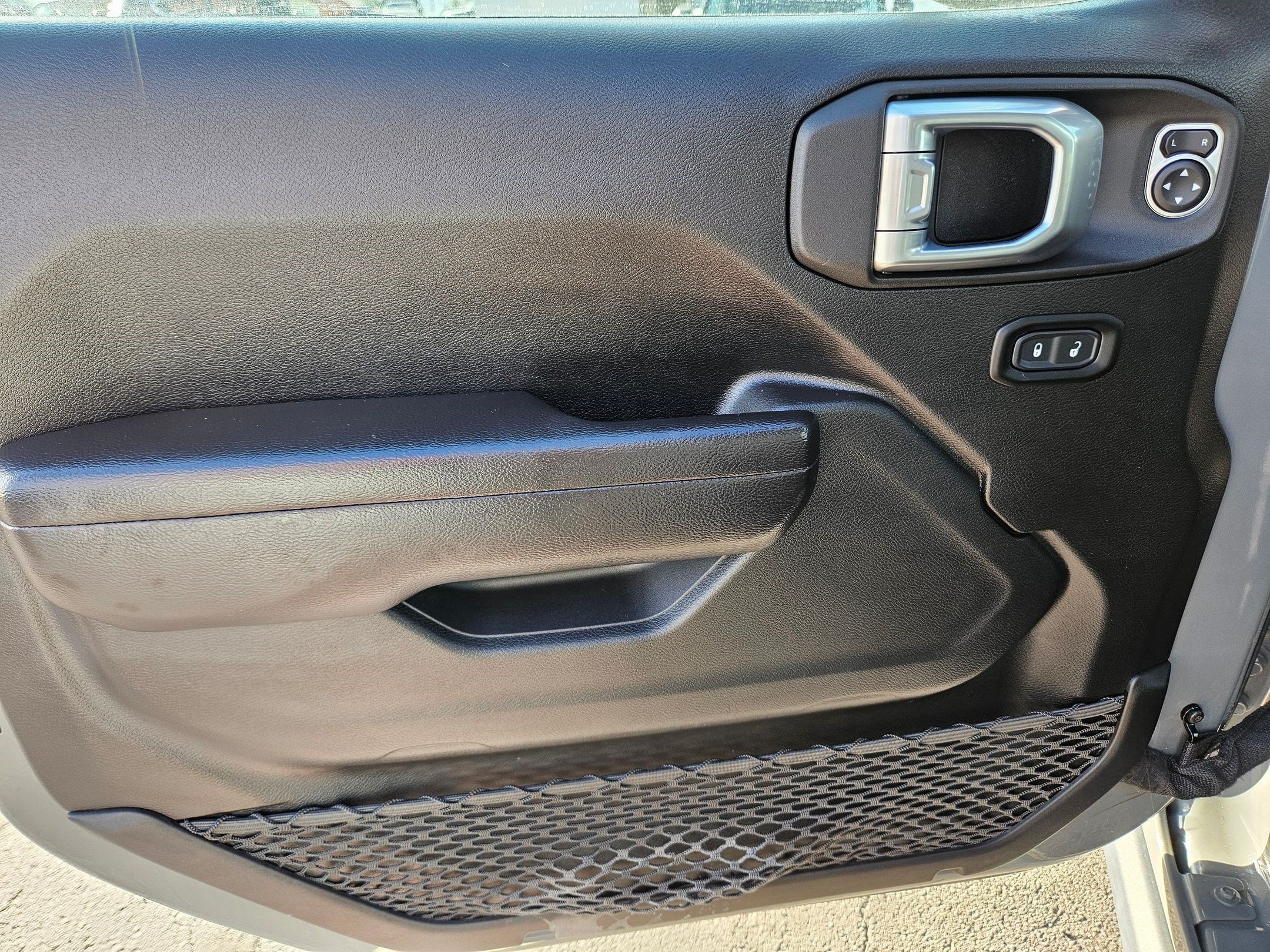 Used 2021 Jeep Wrangler Unlimited Sport AWD/4WD image 15