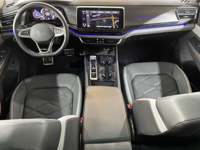Used 2024 Volkswagen Atlas Peak Edition SEL AWD/4WD image 23