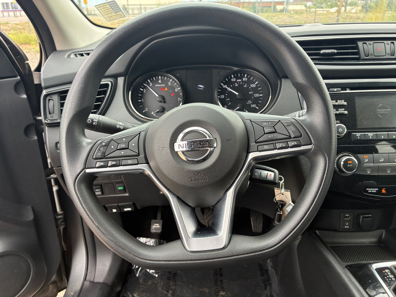 Used 2018 Nissan Rogue Sport S AWD/4WD image 9