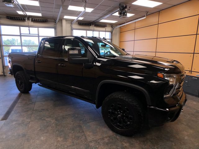 Used 2024 Chevrolet Silverado 2500 High Country w/ Midnight Edition