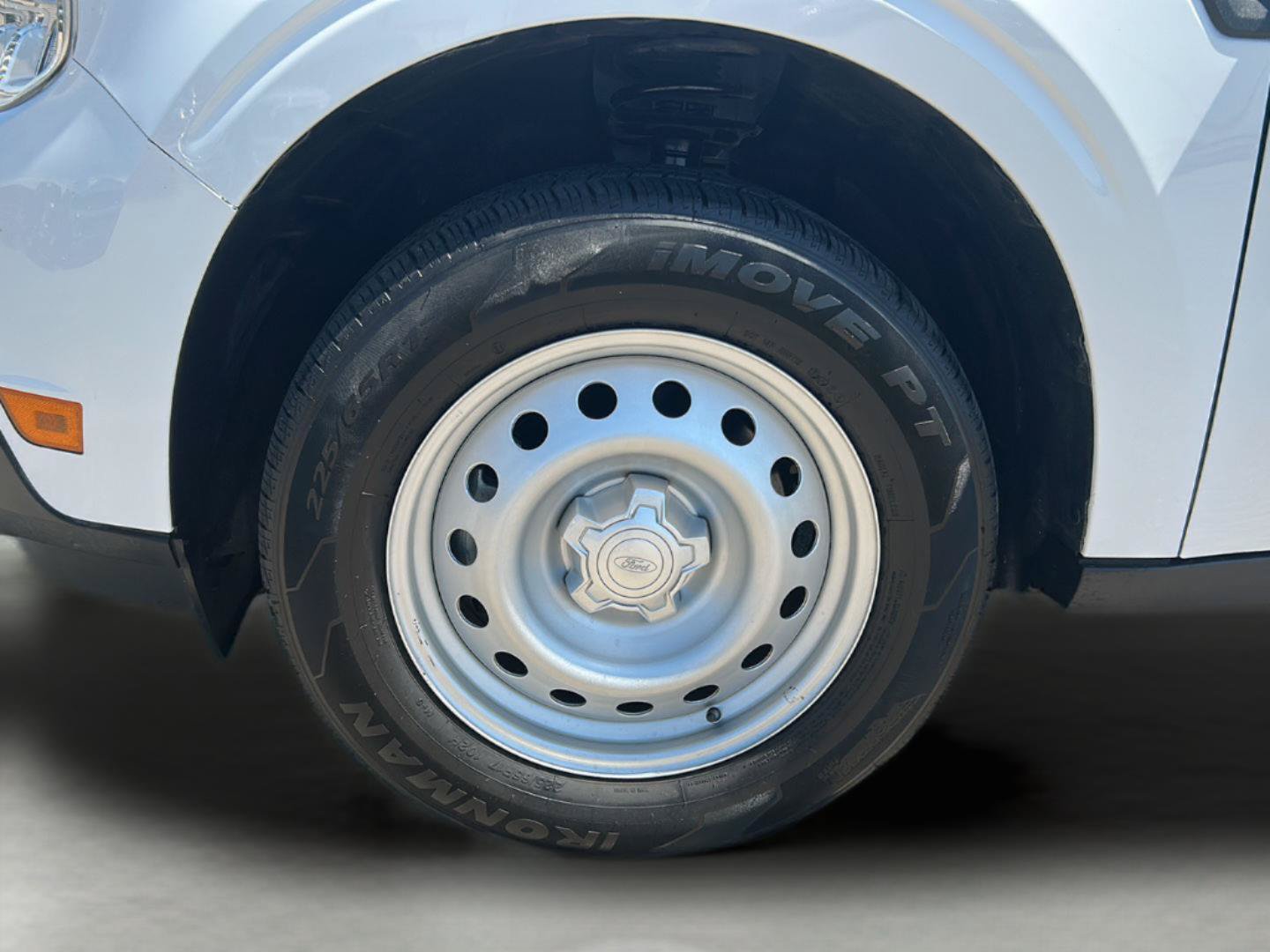 Certified 2024 Ford Maverick XL FWD image 27