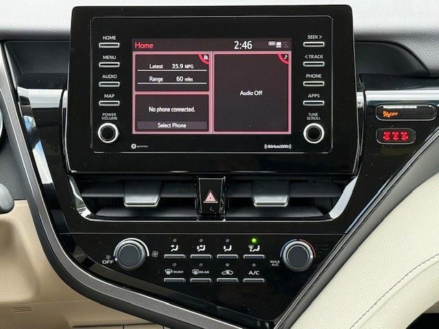 Used 2021 Toyota Camry LE image 19