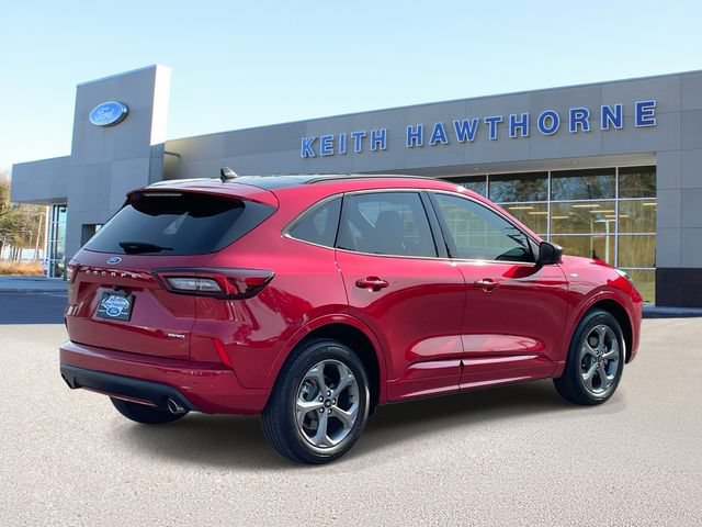 Certified 2023 Ford Escape ST-Line w/ Tech Pack #1 AWD/4WD image 6