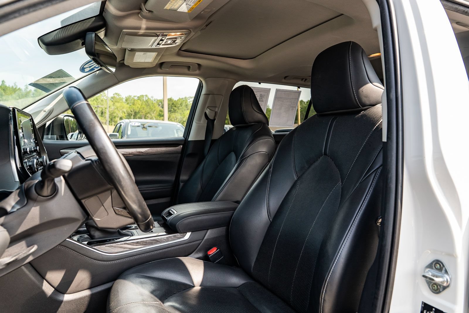 Used 2020 Toyota Highlander Limited FWD image 20