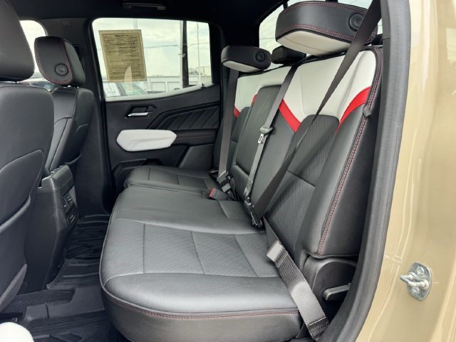 Used 2024 GMC Canyon AT4X AWD/4WD image 25