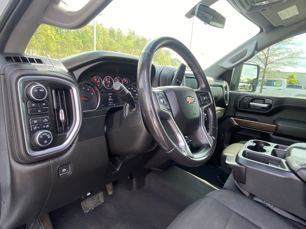Used 2022 Chevrolet Silverado 2500 LT w/ Convenience Package image 9
