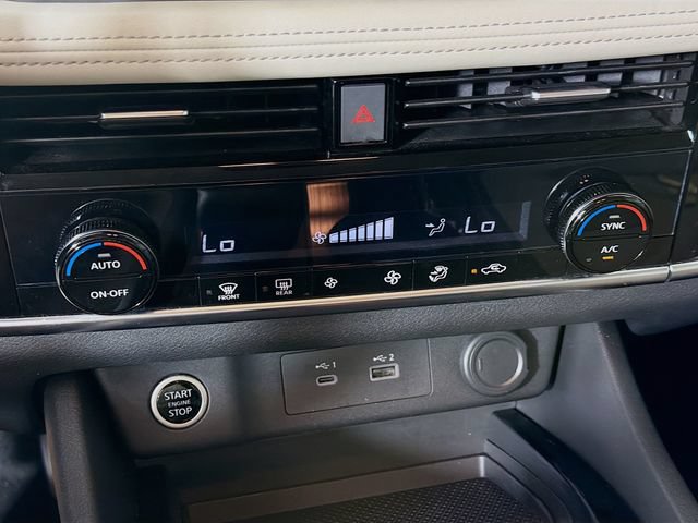 Used 2021 Nissan Rogue SV FWD image 18