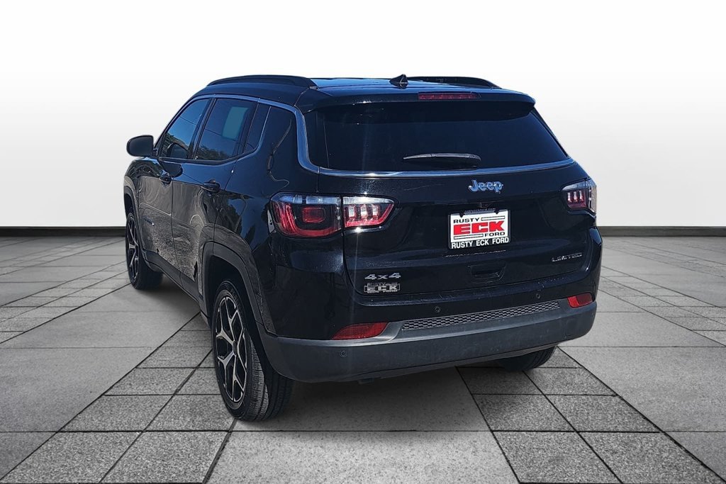 Used 2025 Jeep Compass Limited AWD/4WD image 7