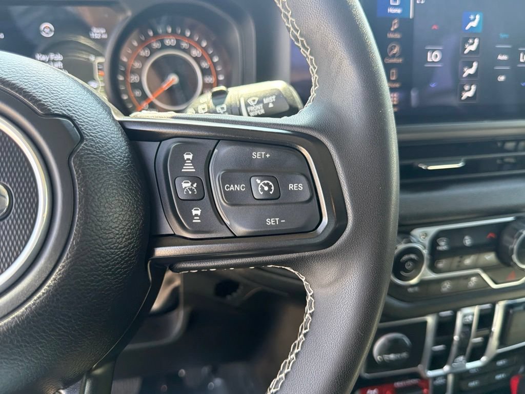 Used 2025 Jeep Wrangler Unlimited Sport AWD/4WD image 28