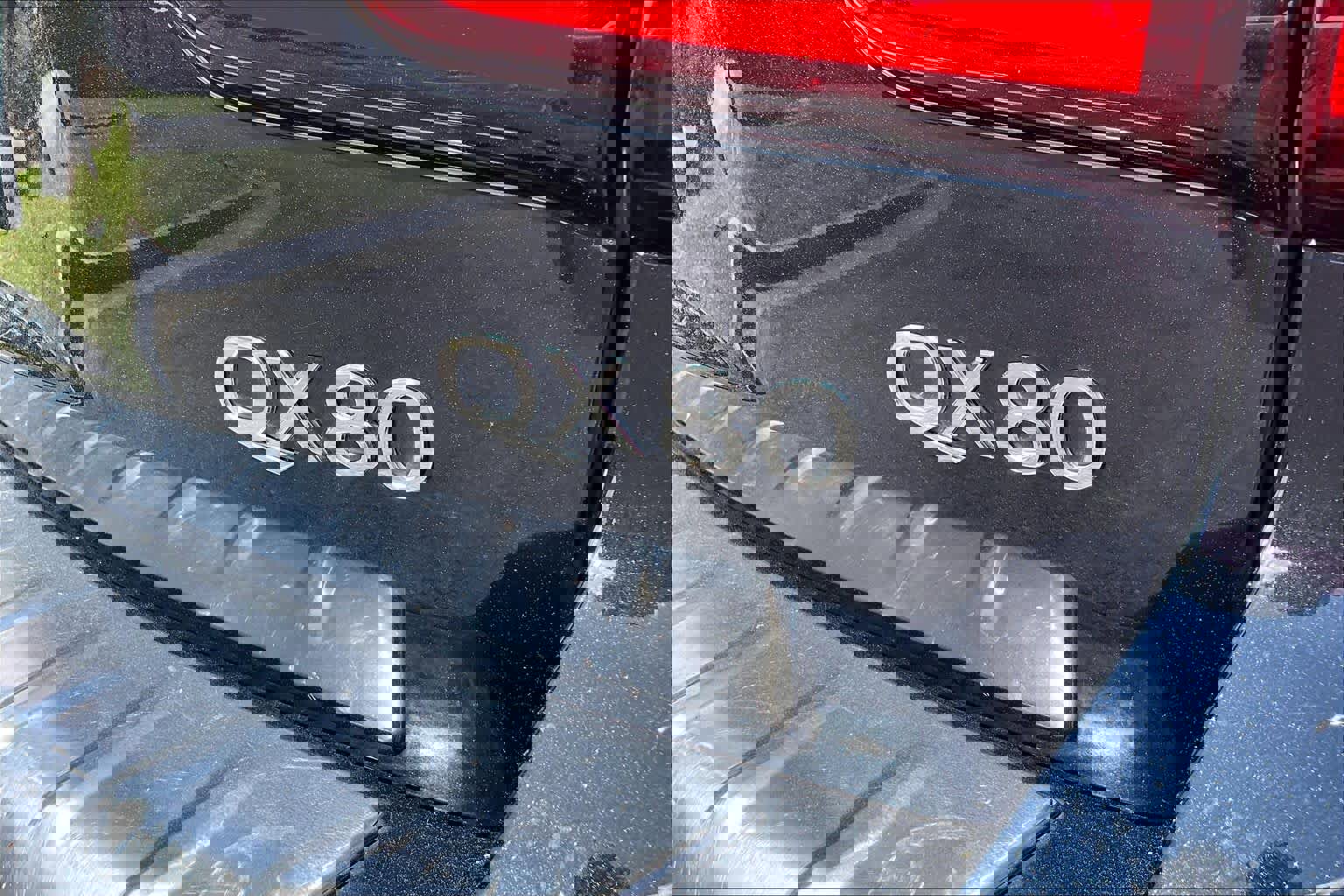 Used 2023 INFINITI QX80 Luxe w/ Cargo Package image 12