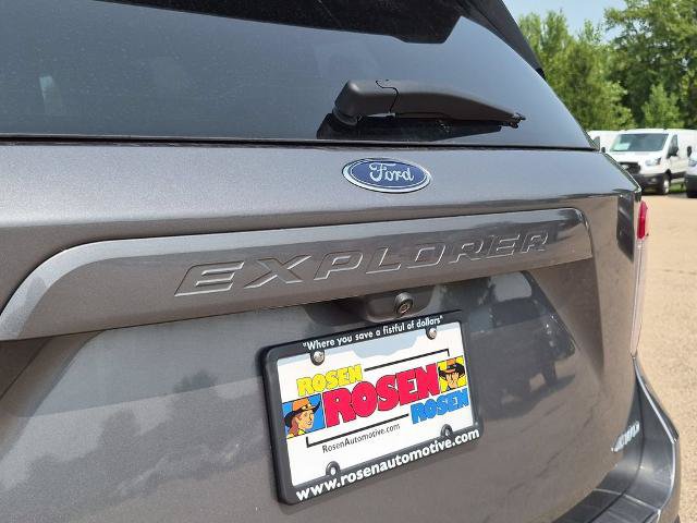 Certified 2023 Ford Explorer XLT w/ Equipment Group 202A AWD/4WD image 10