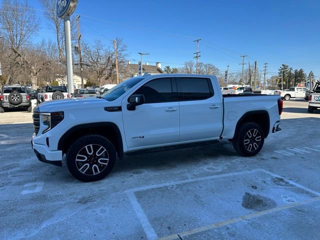 Used 2022 GMC Sierra 1500 AT4 w/ AT4 Preferred Package image 4