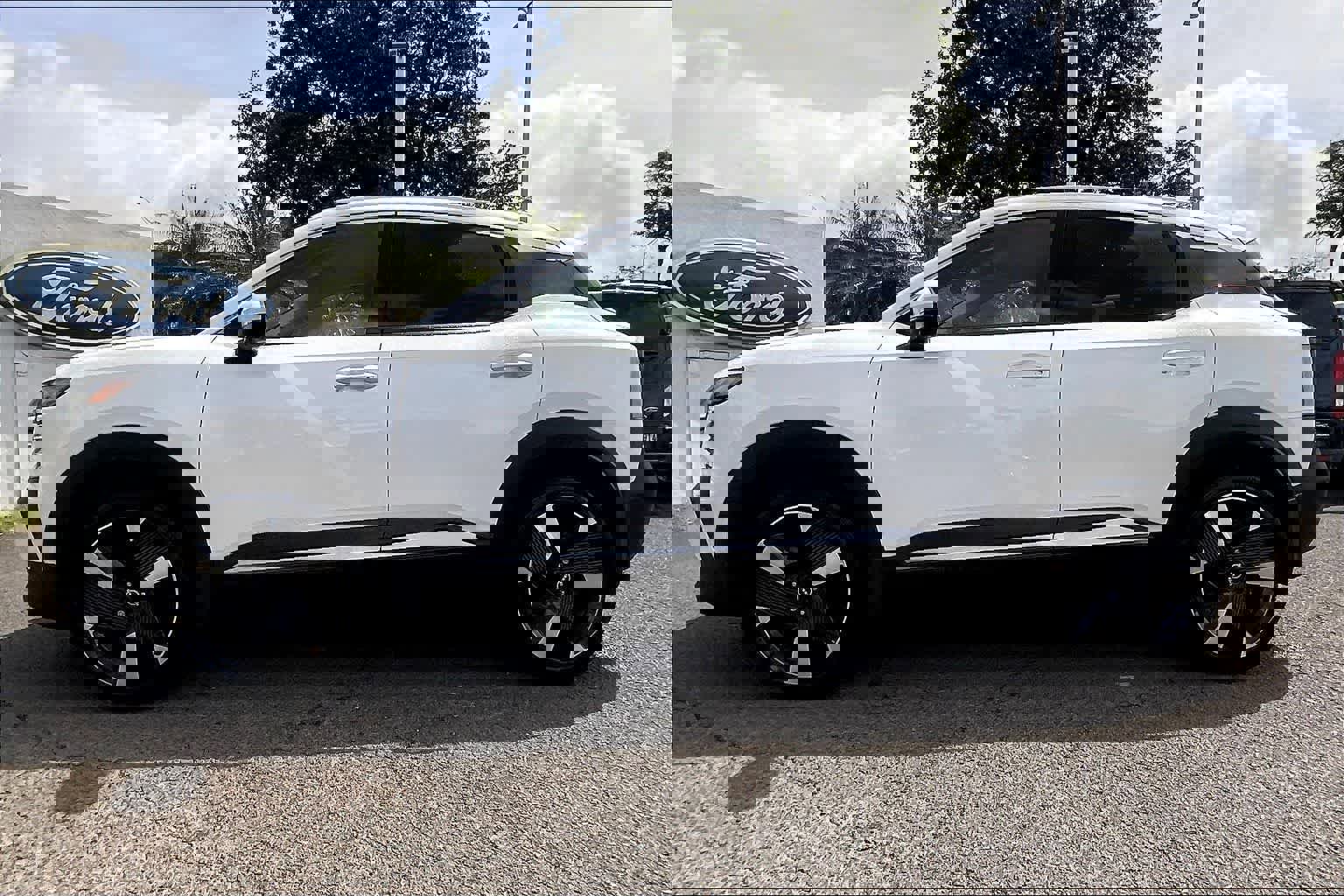 Used 2025 Nissan Kicks SR image 5