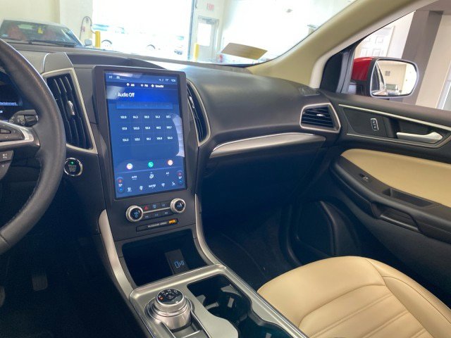 Certified 2022 Ford Edge SEL w/ Convenience Package AWD/4WD image 14