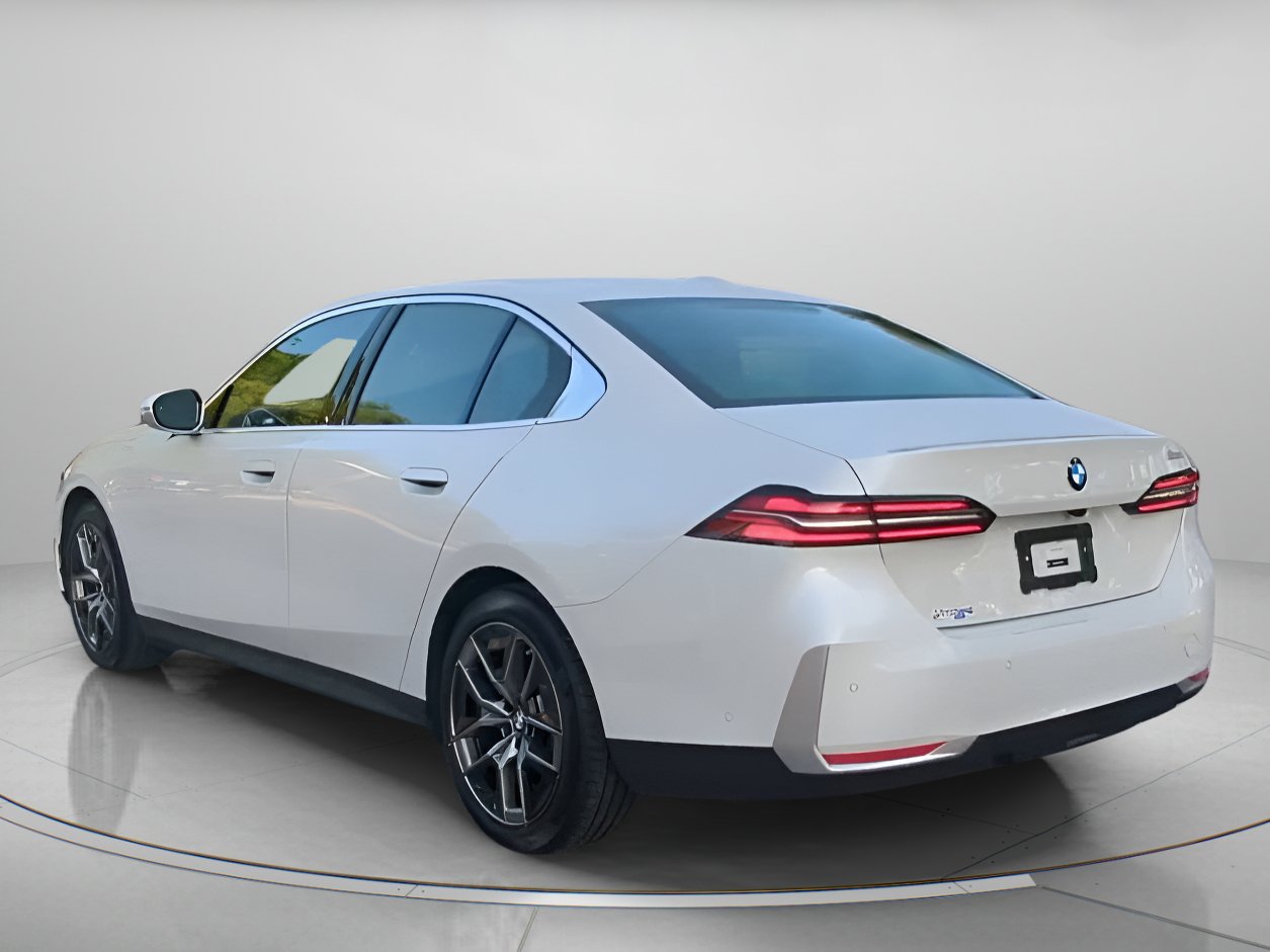 Used 2026 BMW 530i RWD image 21