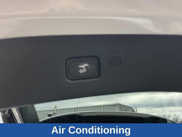 Certified 2022 Ford Edge SEL w/ Convenience Package AWD/4WD image 16