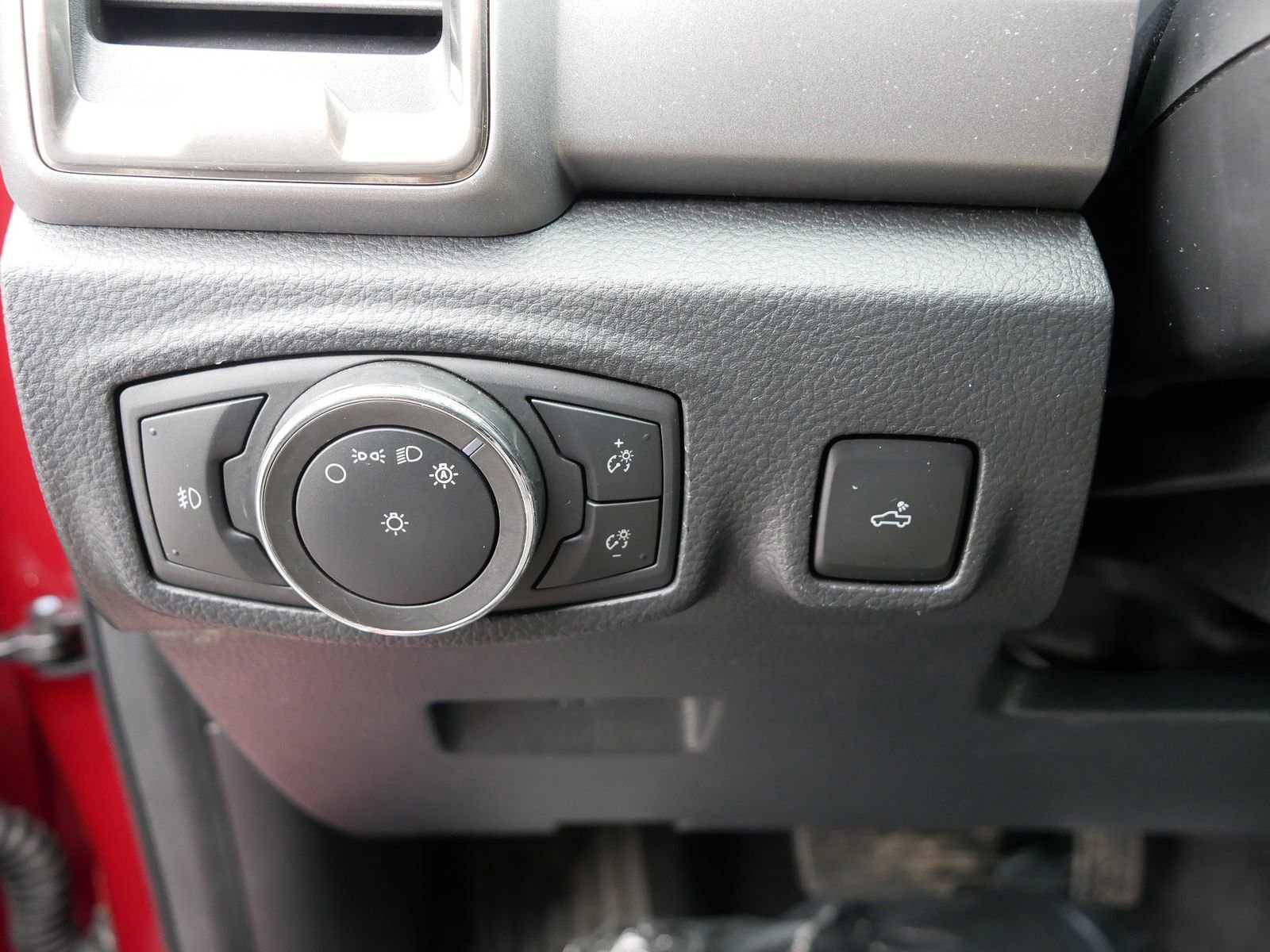 Certified 2020 Ford Ranger XLT w/ Equipment Group 301A Mid image 14