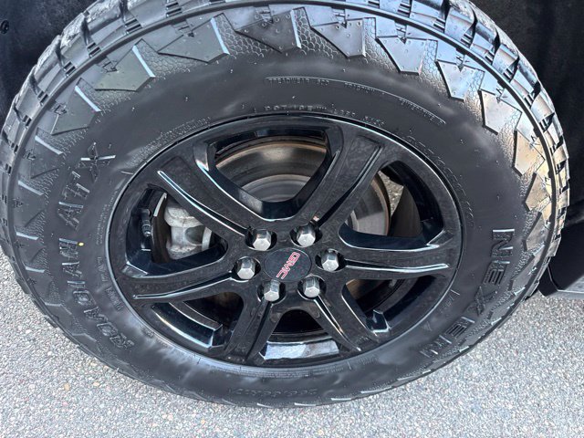 Used 2022 GMC Acadia AT4 w/ Preferred Package AWD/4WD image 13
