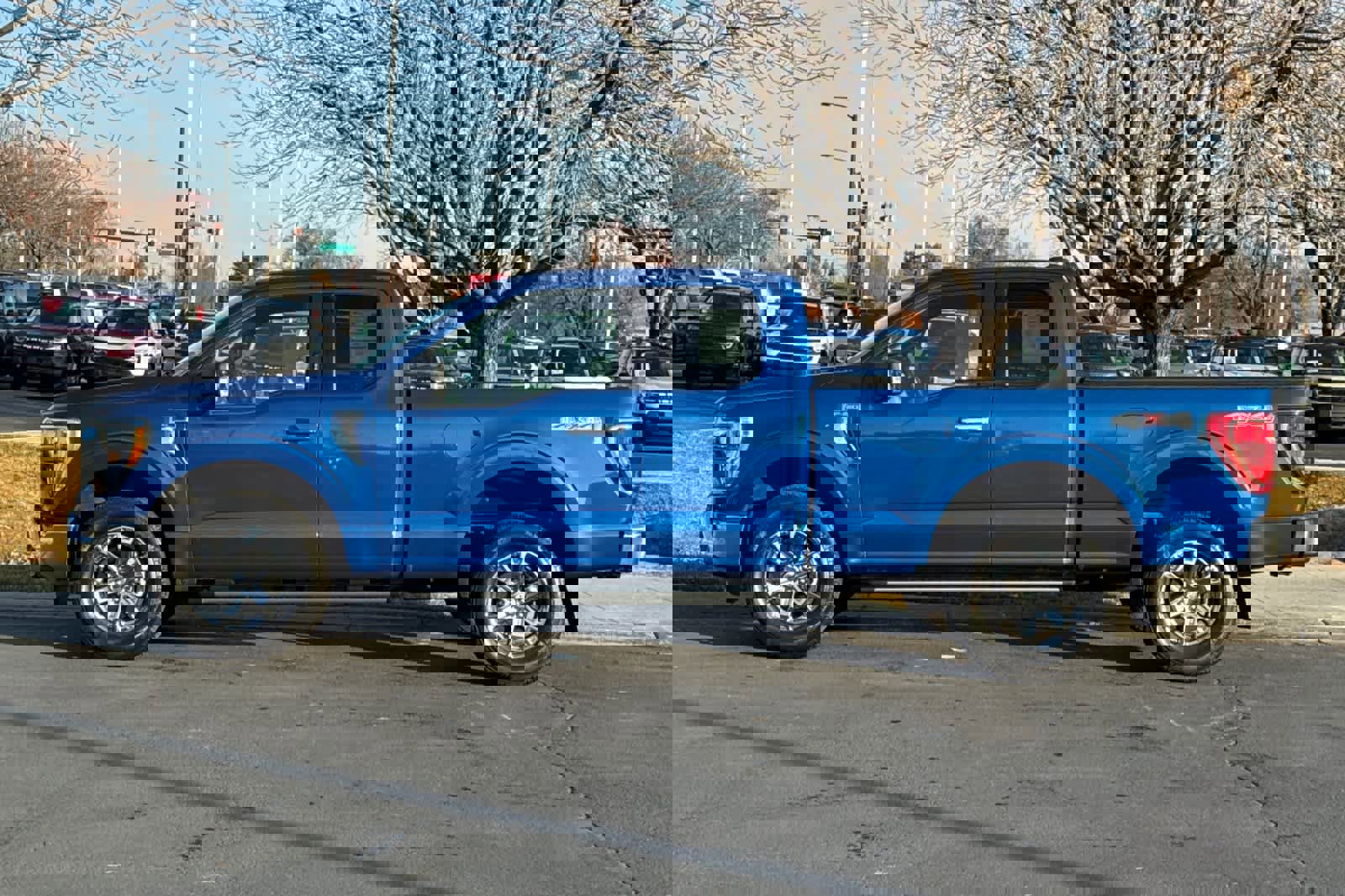 Certified 2022 Ford F150 XLT w/ Equipment Group 302A High image 2