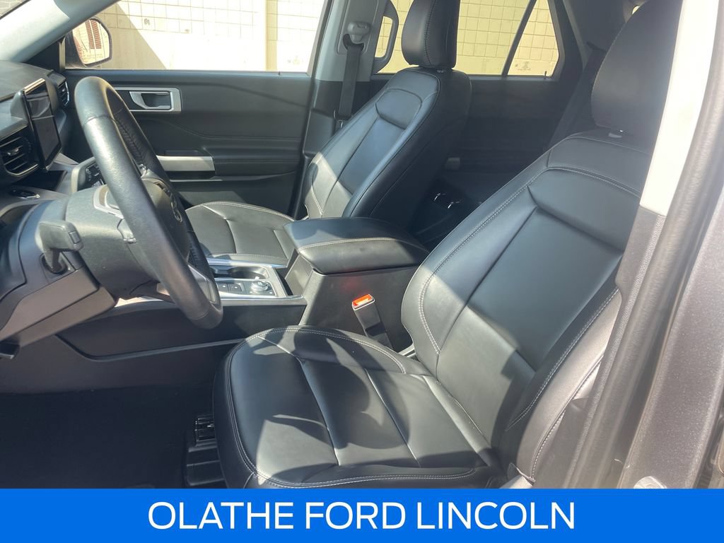 Certified 2023 Ford Explorer XLT w/ Equipment Group 202A AWD/4WD image 19