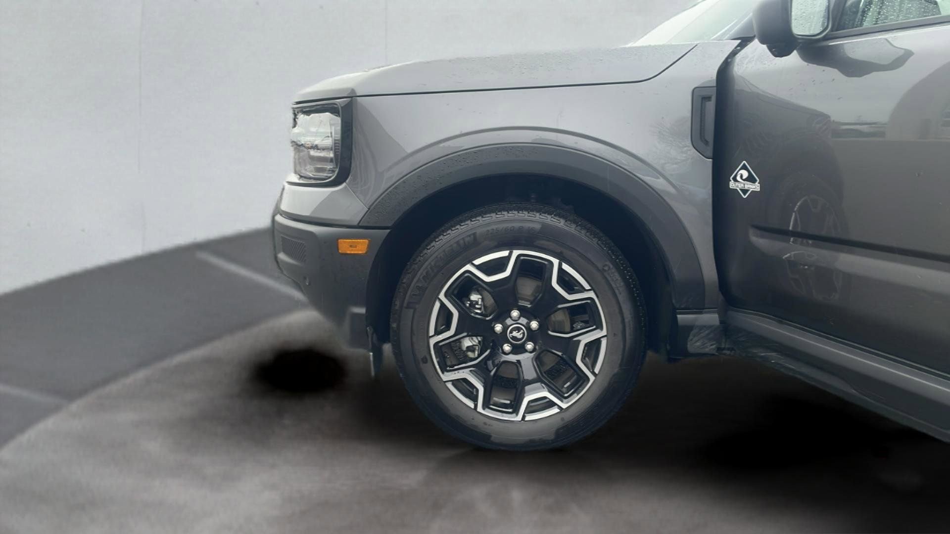 Certified 2025 Ford Bronco Sport Outer Banks w/ Outer Banks Tech Package+ AWD/4WD image 25