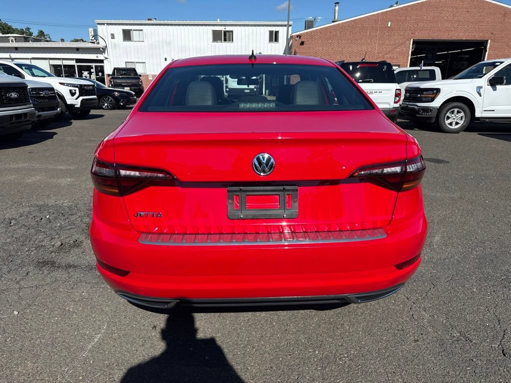 Used 2019 Volkswagen Jetta R-Line w/ R-Line Cold Weather Package FWD image 6