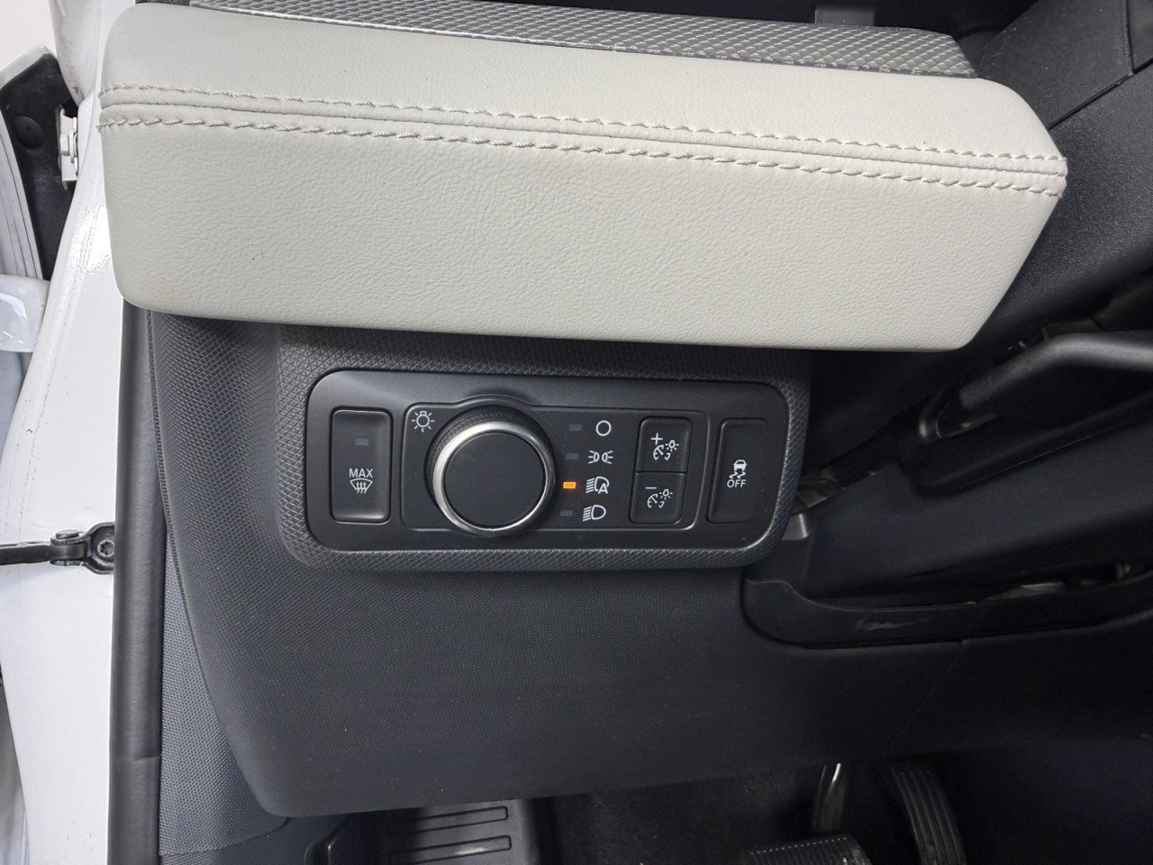 Certified 2022 Ford Mustang Mach-E Premium w/ Ice White Appearance Package AWD/4WD image 21
