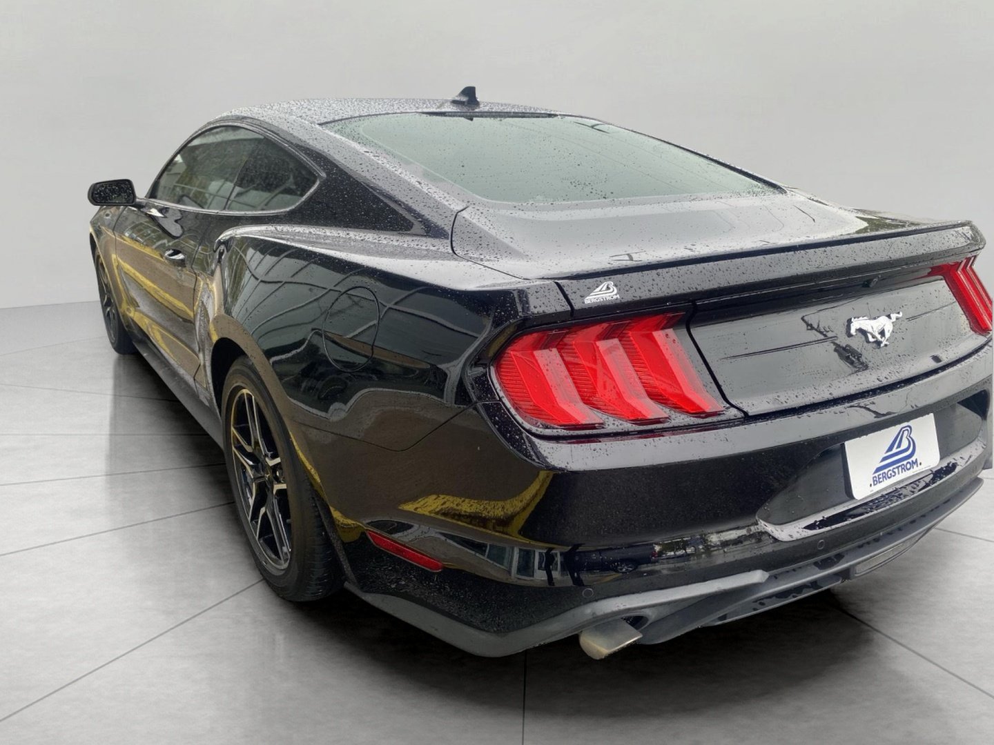 Certified 2021 Ford Mustang Premium RWD image 6