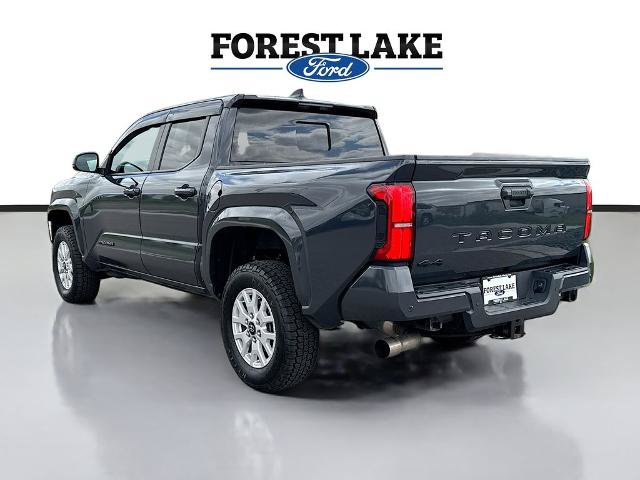 Used 2024 Toyota Tacoma SR5 AWD/4WD image 5