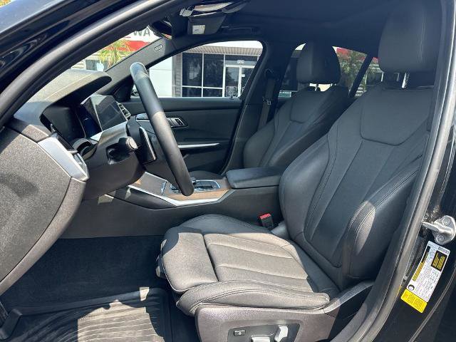 Used 2020 BMW 330i Sedan w/ Driving Assistance Package RWD image 15