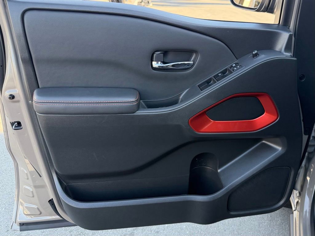 Used 2024 Nissan Frontier Pro-X w/ Pro Convenience Package image 13