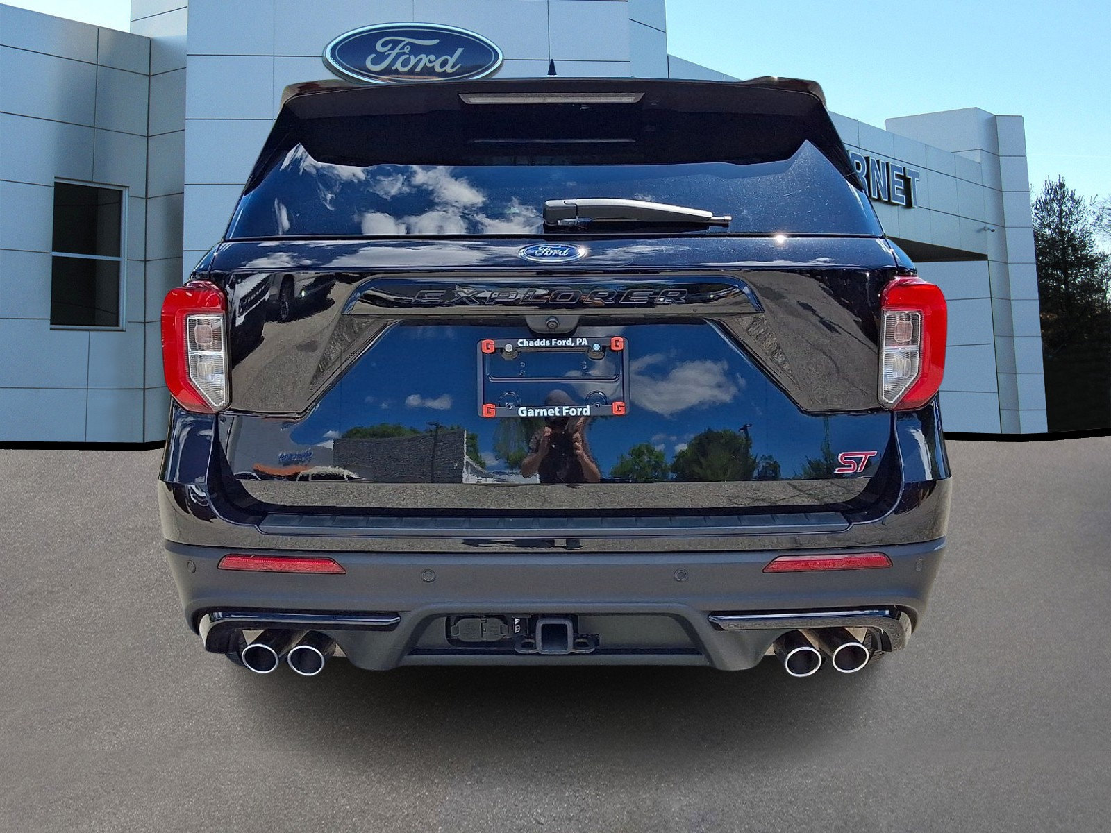 Certified 2024 Ford Explorer ST w/ Equipment Group 401A AWD/4WD image 7