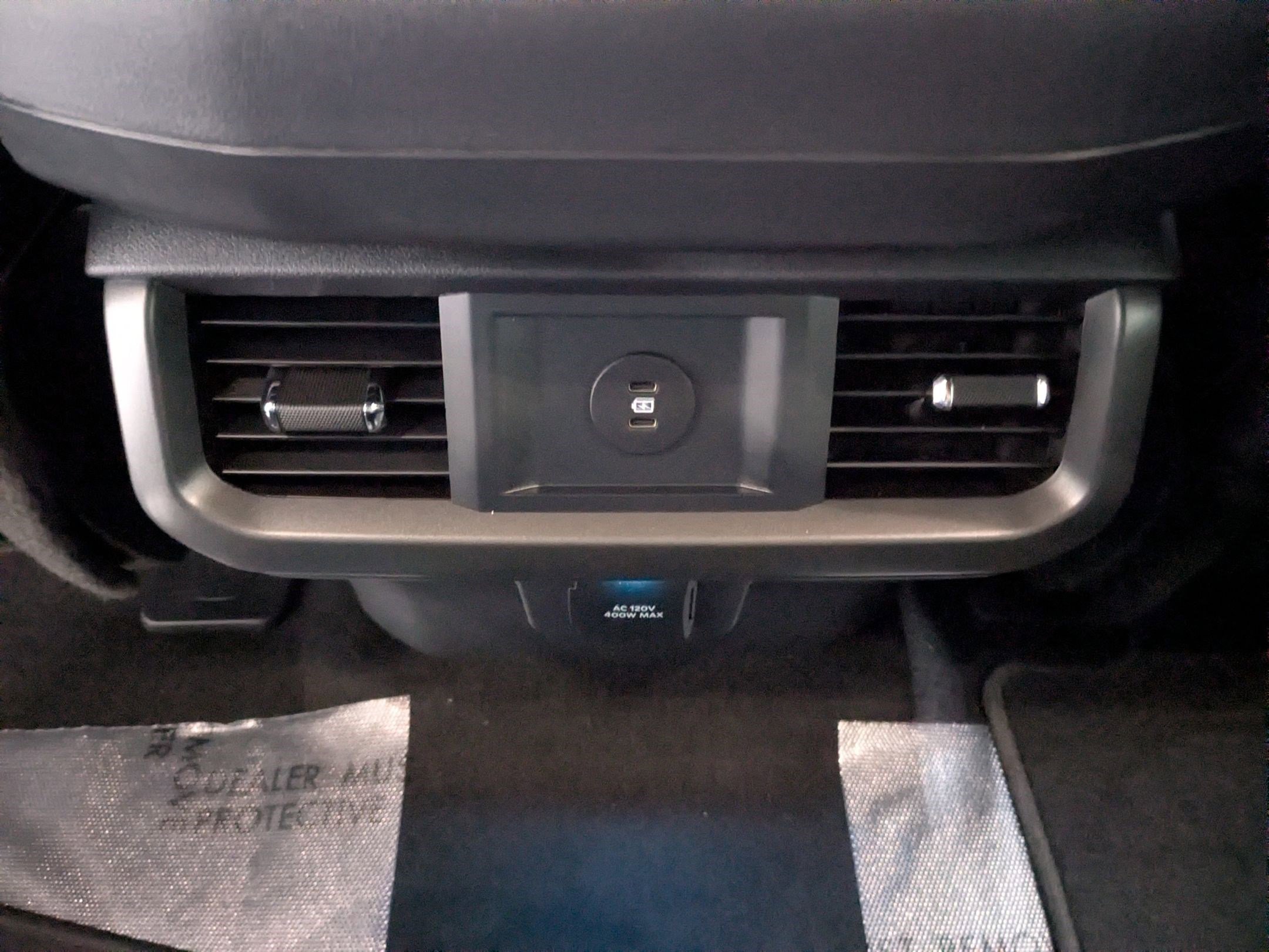 Certified 2025 Ford F150 Lariat image 32