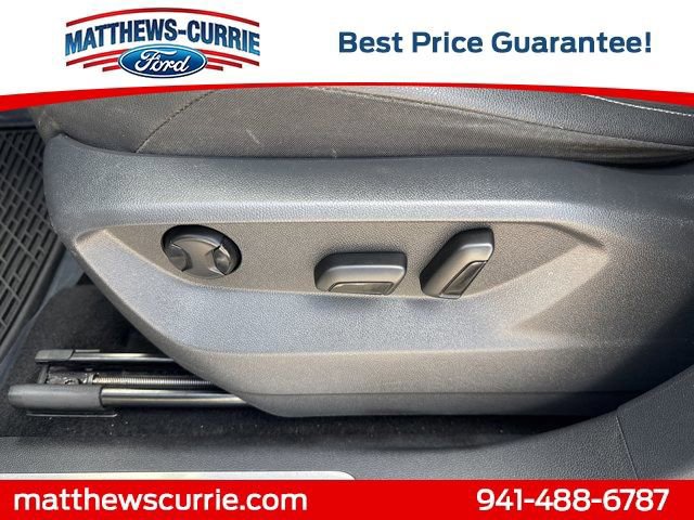 Used 2019 Volkswagen Tiguan SE image 10