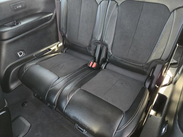Used 2023 Jeep Grand Cherokee L Laredo RWD image 29