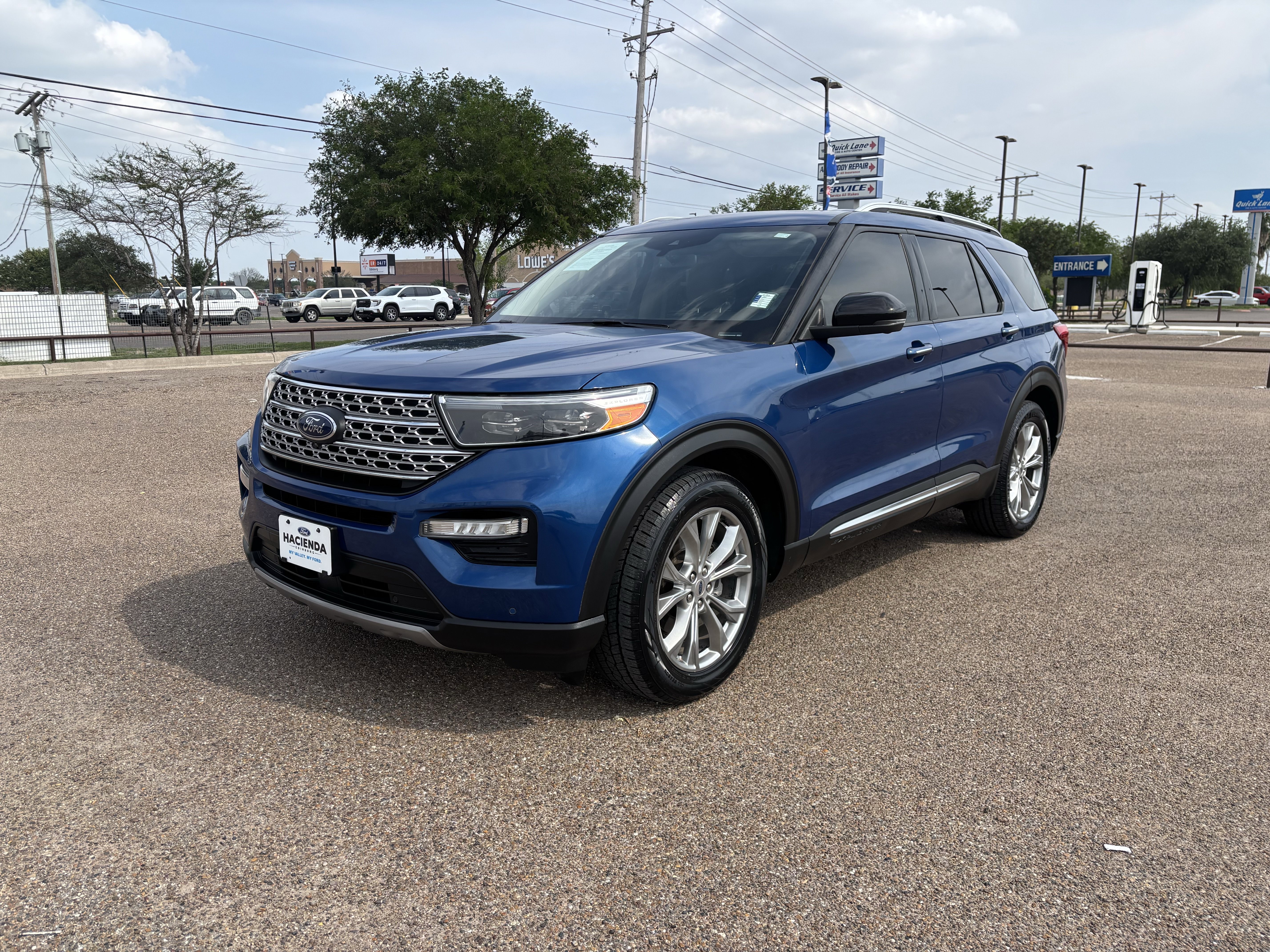 Certified 2022 Ford Explorer Limited w/ Equipment Group 301A RWD image 1