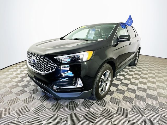 Certified 2024 Ford Edge SEL w/ Convenience Package AWD/4WD image 7