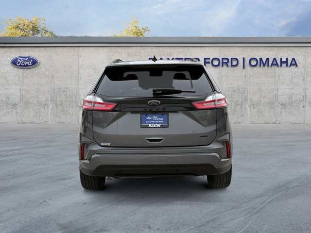 Certified 2022 Ford Edge SE w/ Black Appearance Package image 12