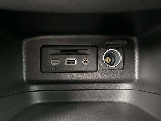 Used 2024 Chevrolet Equinox RS w/ RS Leather Package image 30