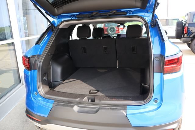 Used 2025 Chevrolet Blazer LT AWD/4WD image 28
