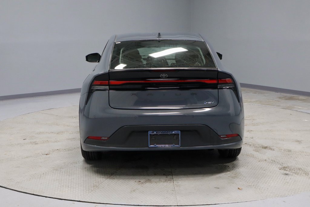 Used 2023 Toyota Prius LE image 9