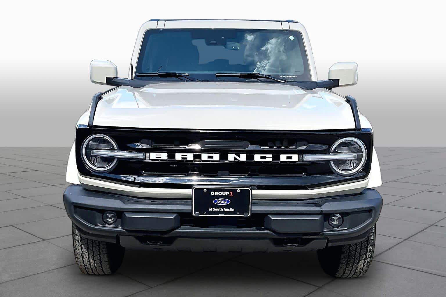 Certified 2025 Ford Bronco Outer Banks AWD/4WD image 4