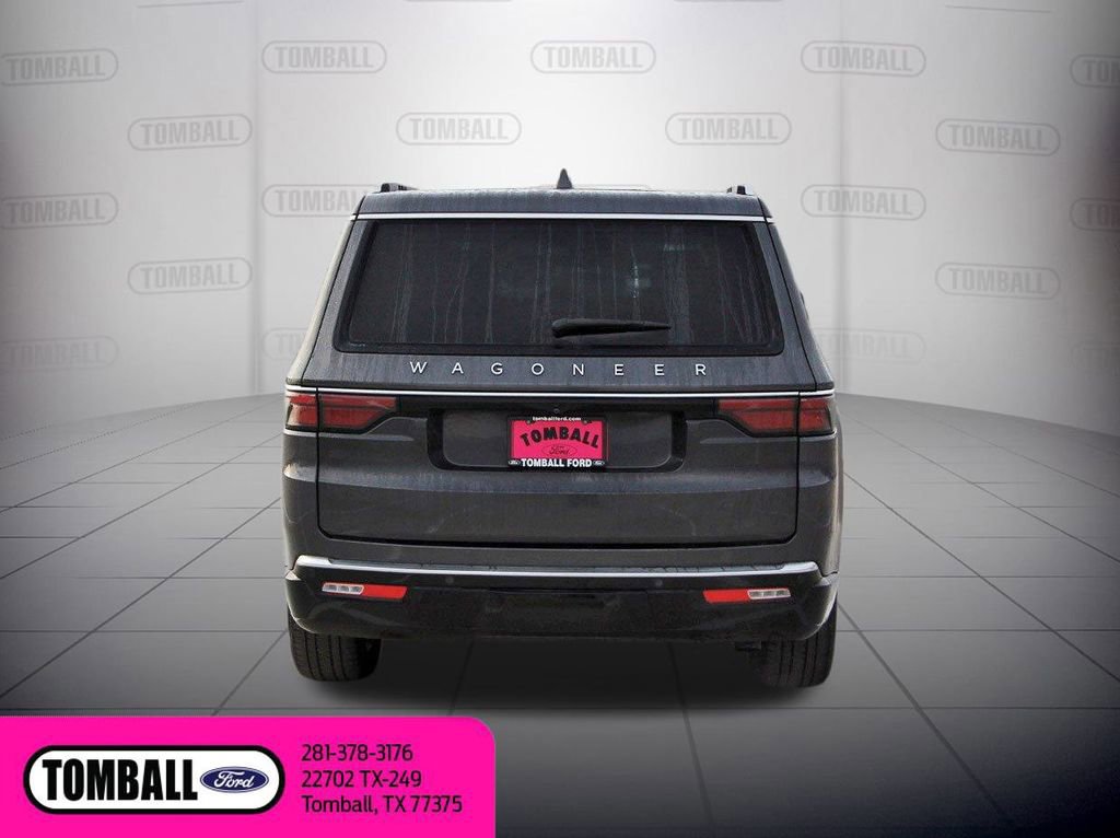 Used 2023 Jeep Wagoneer 2WD w/ Premium Group I image 4
