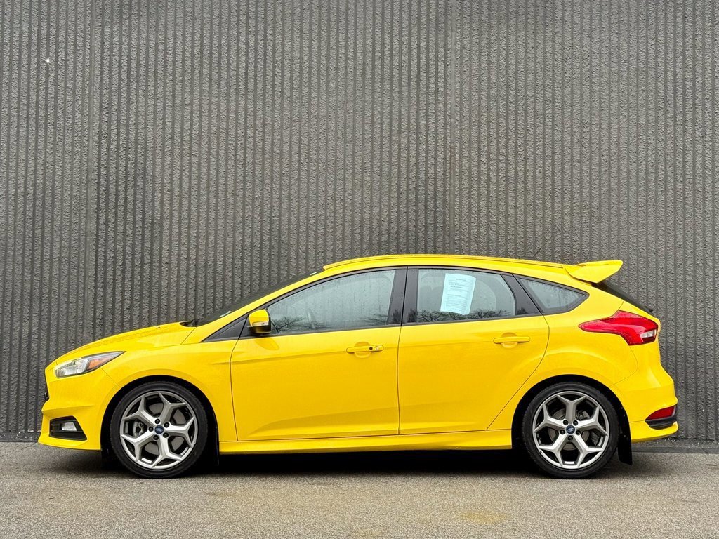 Certified 2018 Ford Focus ST image 6