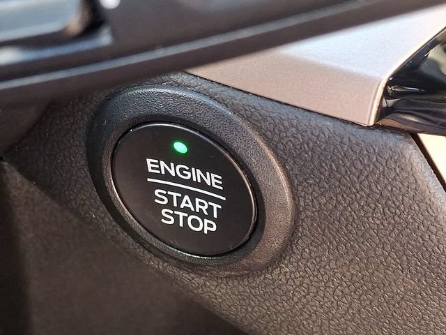 Certified 2022 Ford Escape SEL FWD image 22