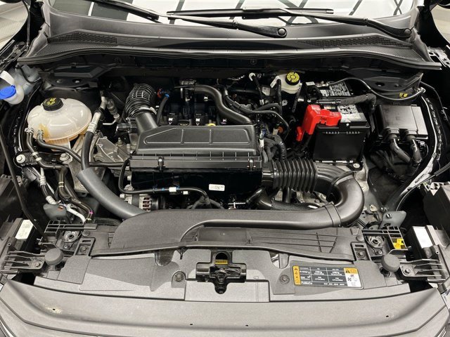 Certified 2025 Ford Escape Active AWD/4WD image 24