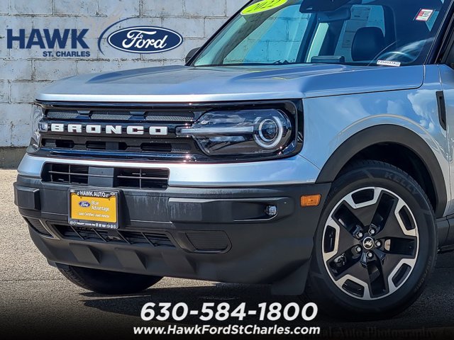 Certified 2022 Ford Bronco Sport Outer Banks w/ Tech Package AWD/4WD image 2