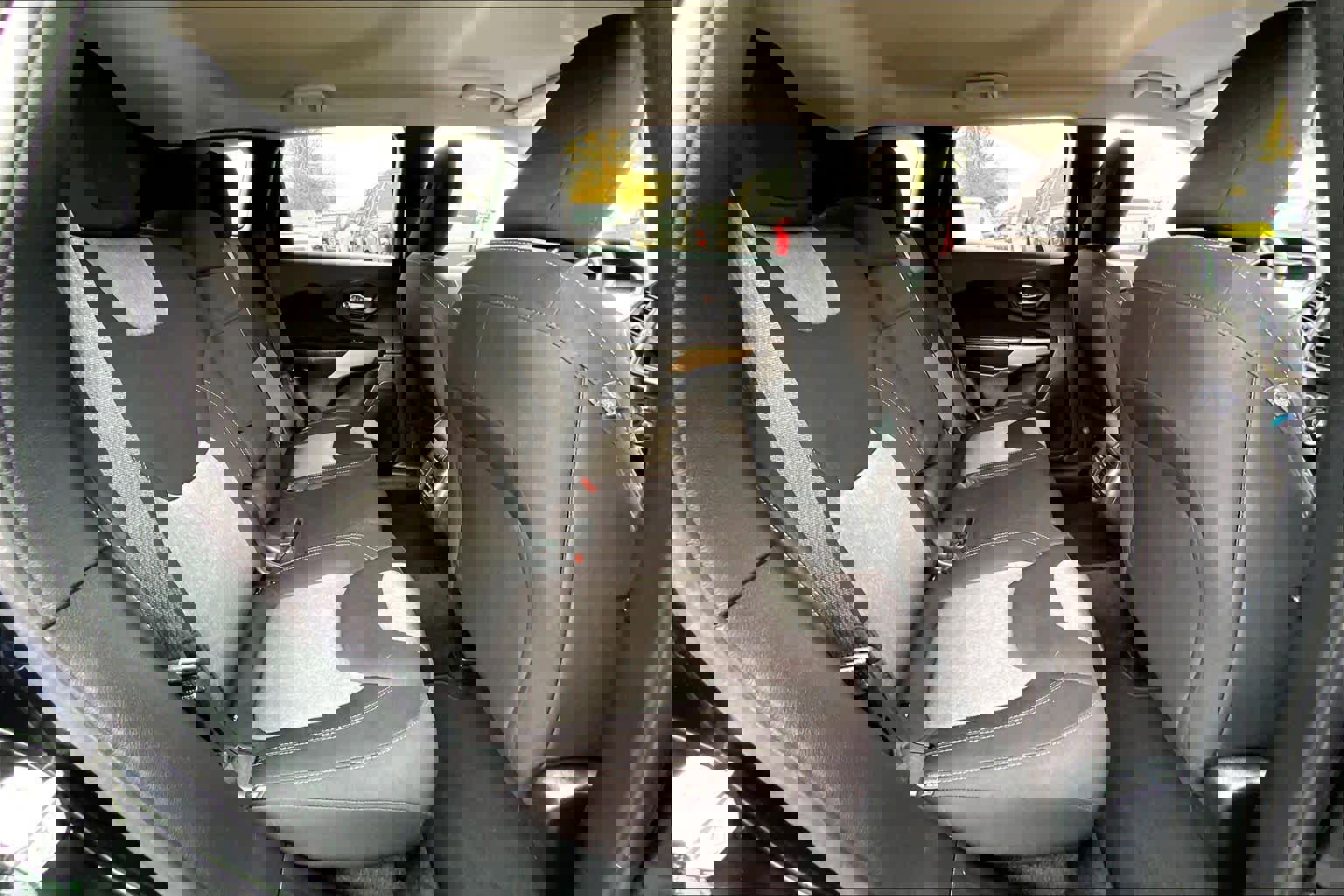 Used 2017 Jeep Cherokee Sport image 16