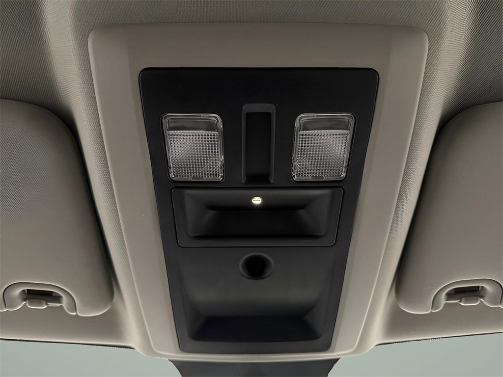 Used 2017 RAM 3500 Tradesman w/ Chrome Appearance Group image 22